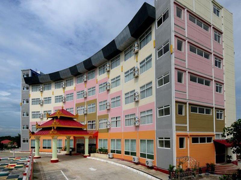 City Golf Resort Yangon Exterior photo