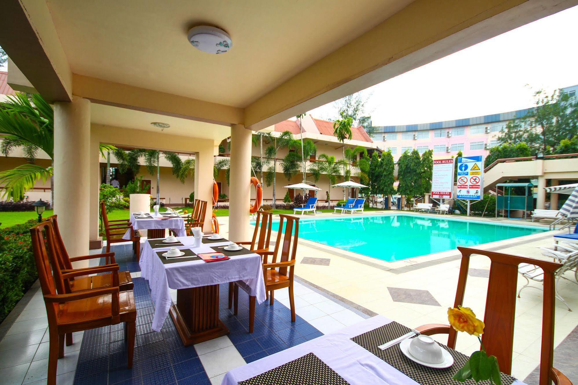 City Golf Resort Yangon Exterior photo